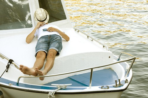 How to get the best night’s sleep on your boat